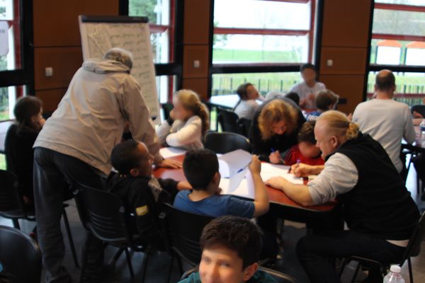 Denise Déjean, Jean Dherbey et Dominique Lin en ateliers et dédicaces