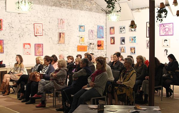 Cliquer sur les photos pour faire défiler le diaporama