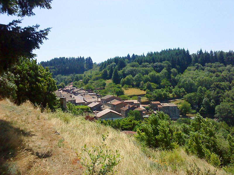 Elan Sud porte le livre en Ardèche, dans la vallée de l'Eyrieux avec 4 auteurs