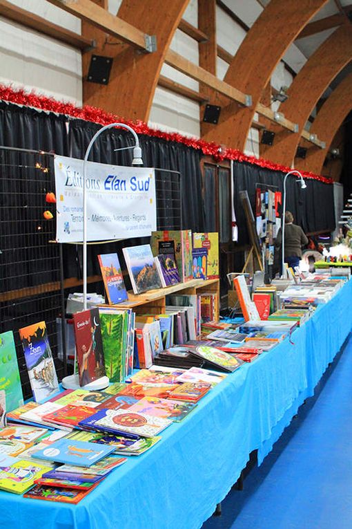 Elan Sud, c'est aussi une librairie alternative qui porte le livre le plus loin possible.