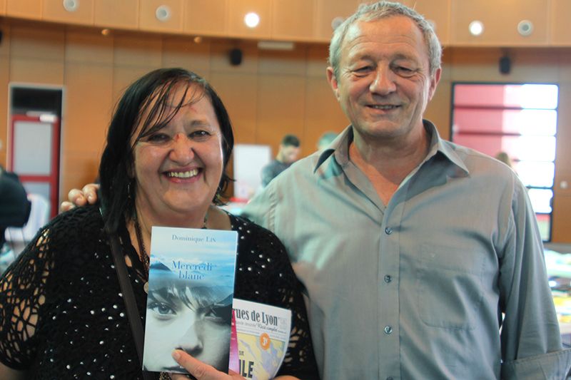 Des auteurs en ateliers et en dédicaces