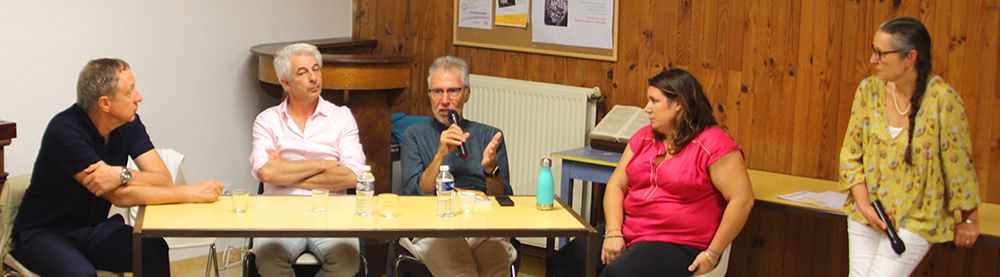 De la mer à la terre, deux romans actuels