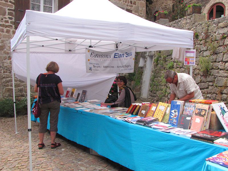 Elan Sud porte le livre en Ardèche, dans la vallée de l'Eyrieux avec 4 auteurs