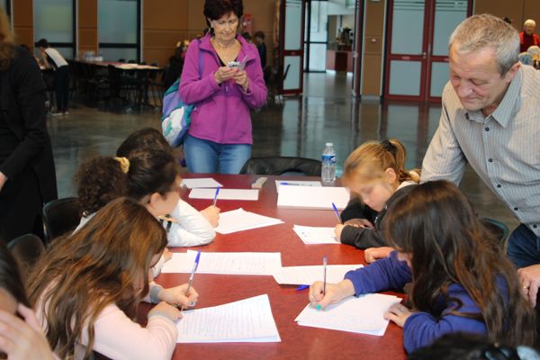 Denise Déjean, Jean Dherbey et Dominique Lin en ateliers et dédicaces