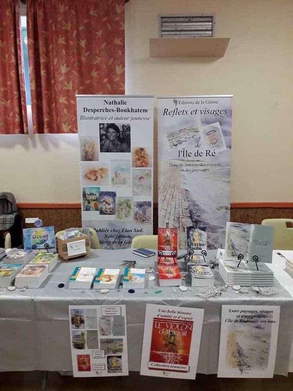 Des auteurs et illustrateurs en dédicace, des Salons différents…