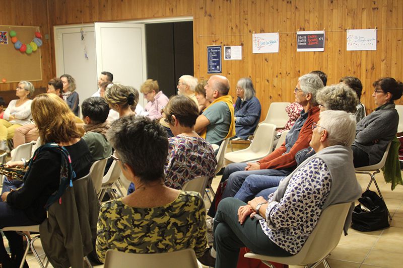 De la mer à la terre, deux romans actuels