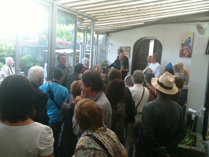 Une collection de photos de nombreux moment forts de la librairie : littérature, théâtre, musique, danse, et bien d'autres plaisirs partagés.